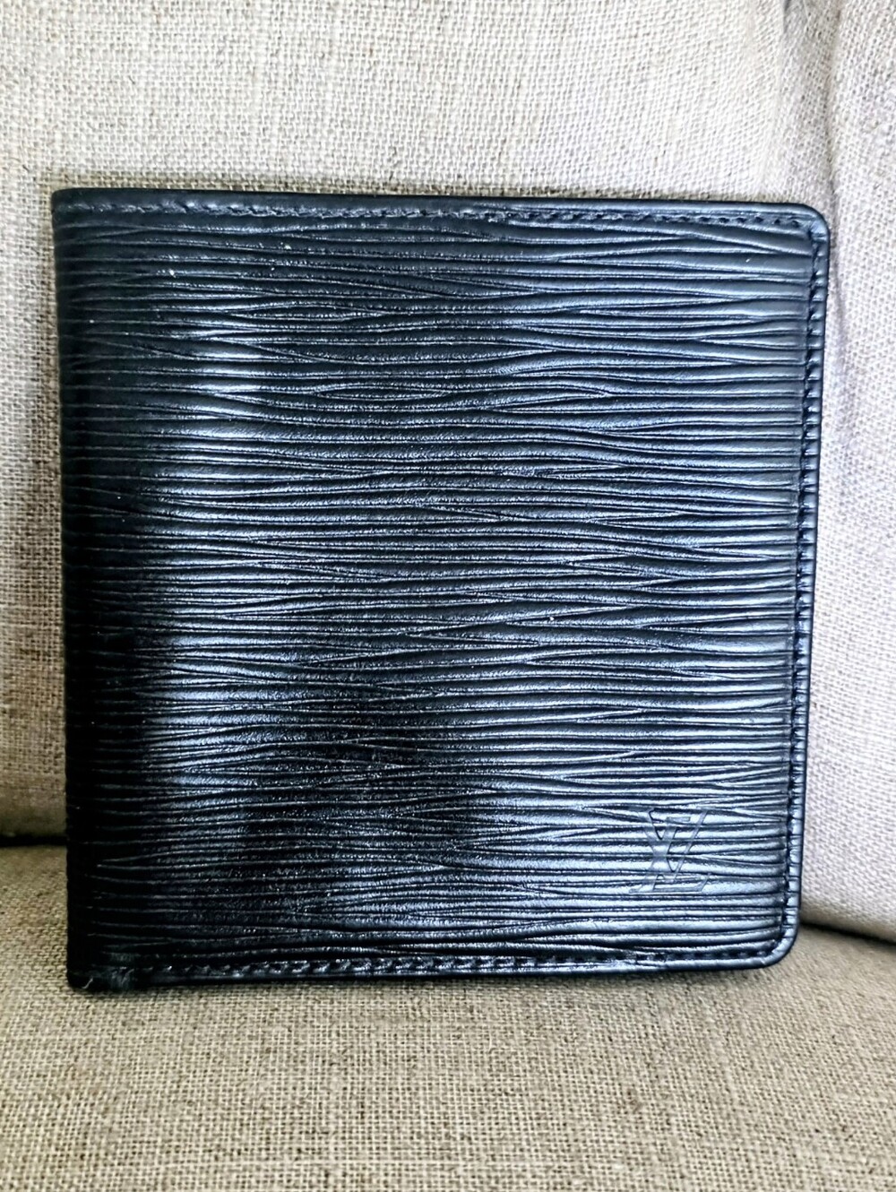 Louis Vuitton Vintage Black Epi Leather Men's Bifold Wallet